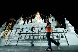 BIB: 
                            <button type="button" onclick="openModal(22454024)" class="btn btn-primary btn-sm float-right btn-popup" data-toggle="modal" data-target=".modal-high-quality">
                        <i class="fas fa-shopping-cart"></i> Add to Cart
                    </button>
                                            <button type="button" onclick="isThisMe(22454024, true)" class="btn btn-success btn-sm float-right btn-popup btn-isme hidden" data-toggle="tooltip" data-placement="bottom" title="นี่คือรูปของคุณใช่ไหม คลิกที่นี่เพื่อเอาเข้าอัลบั้ม">
                        <i class="fas fa-plus"></i> Add to album
                    </button>
                    <button type="button" onclick="isThisMe(22454024, false)" class="btn btn-warning btn-sm float-right btn-popup btn-isnotme hidden">
                        <i class="fas fa-ban"></i> Remove from album
                    </button>